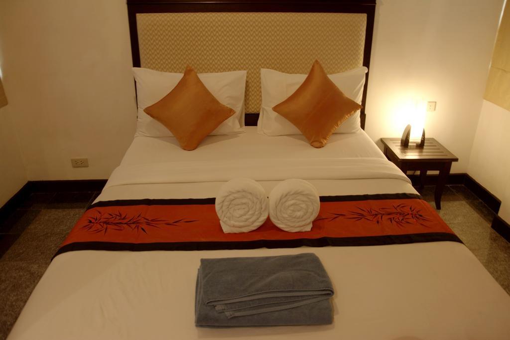 Washington Residence Phuket Room photo